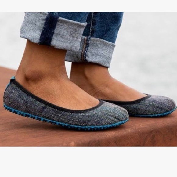 PLAE Crosby Ballet Flats Black Opal Size 6 - Picture 9 of 10